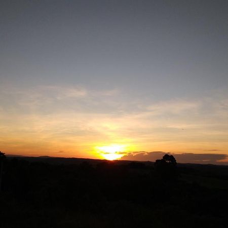 Pousada E Chales Por Do Sol São Tomé das Letras Exteriör bild